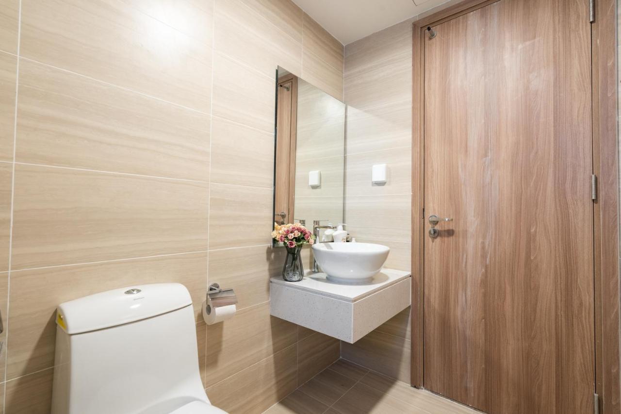 1St District/3Br Luxurious Apartment-The Soho ホーチミン市 エクステリア 写真